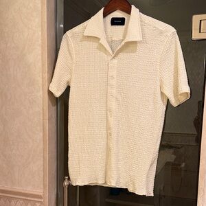 PacSun Off-White Textured Short Sleeve Shirt button down. Never worn new